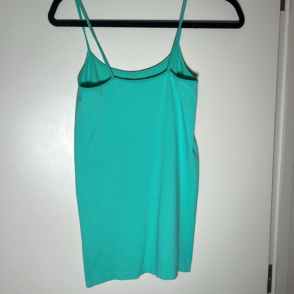 Dynamic Green Basic Top - Picture 2 of 2